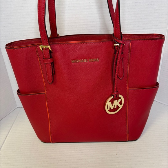 Michael Kors Jet Set Red Tote Saffiano Leather Bag - Picture 1 of 11